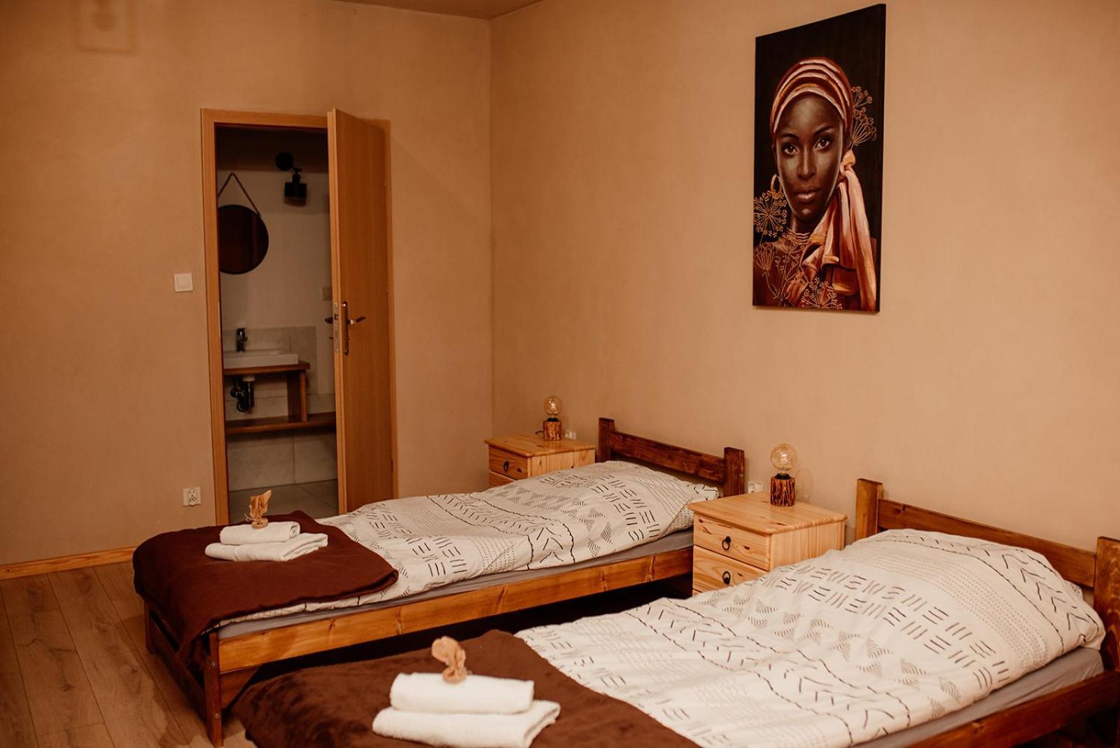 Kacze Bagno - Miejsce Inicjatyw Pozytywnych Hostal *